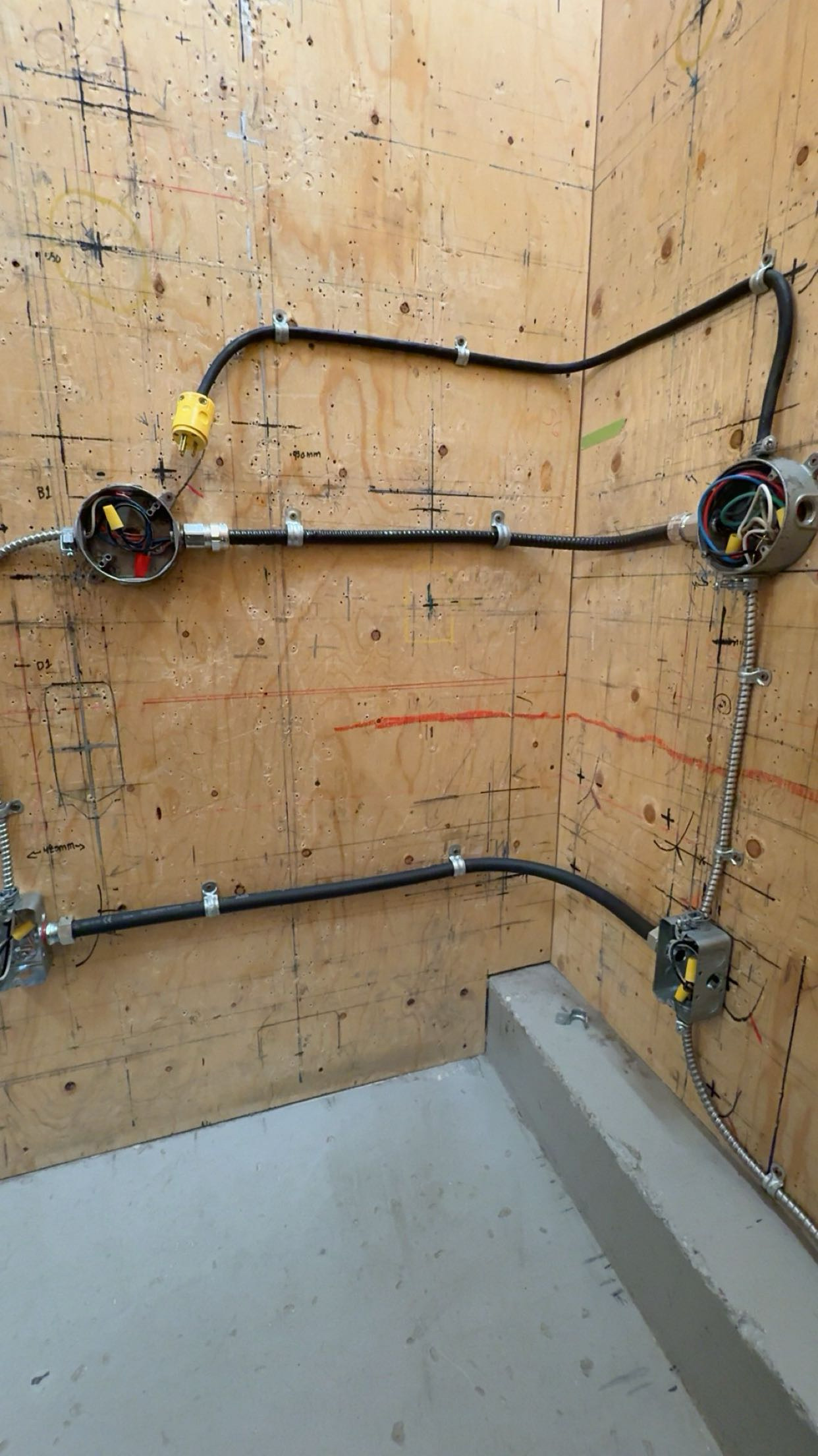 Montage de conduits, boîtes et câblage électrique — projet de formation DEP